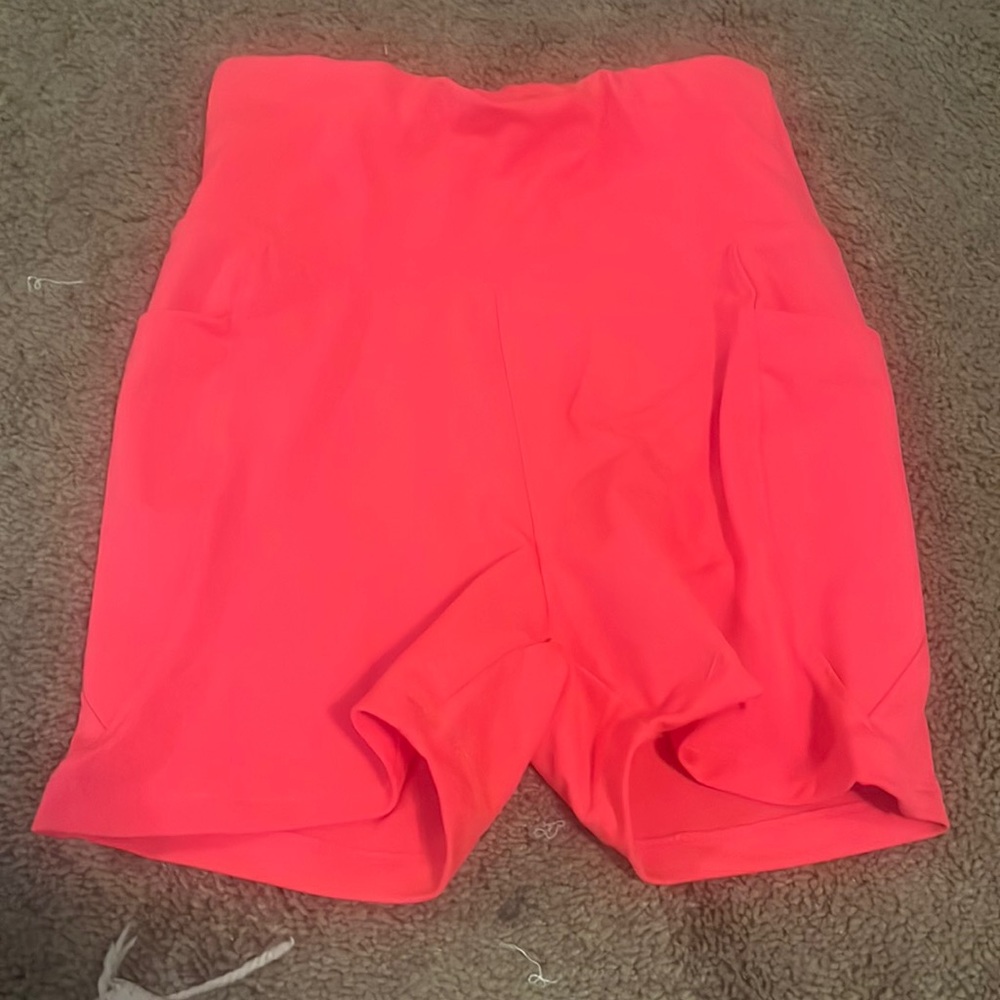 Pink active shorts